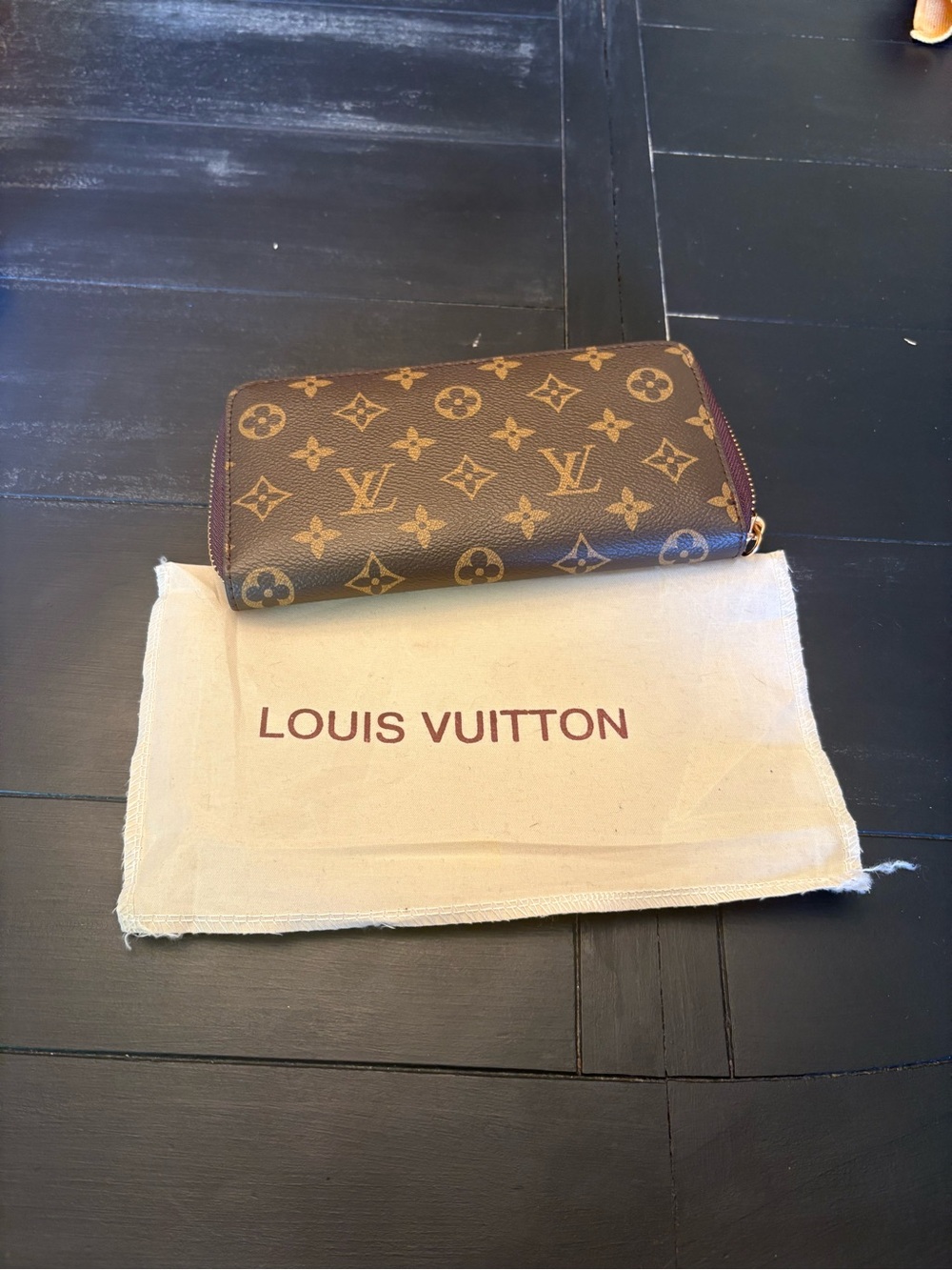 Louis Vuitton Monogram Zip Wallet in Brown and Tan